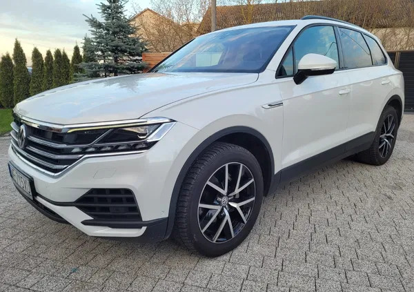 volkswagen touareg Volkswagen Touareg cena 169986 przebieg: 129900, rok produkcji 2019 z Warszawa